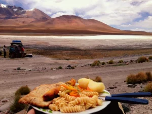 Uyuni_montañas
